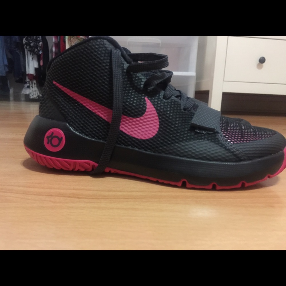 Punk & black nike sneakers